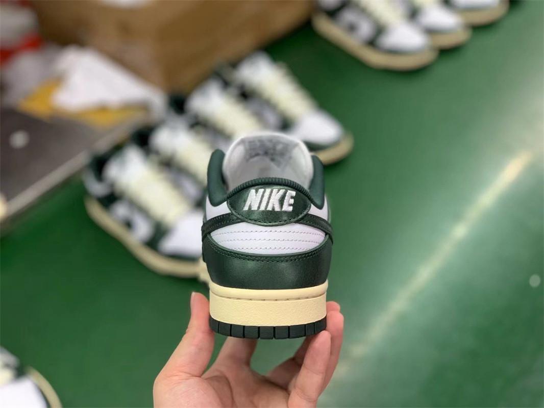 PK god Nike dunk low vintage green retail materials ready to ship